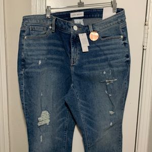 New with tags, girlfriend crop